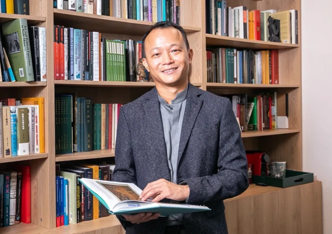 Prof Vincent Leung, Associate Dean (T&L) of the Faculty of Arts and Associate Professor of the Department of History