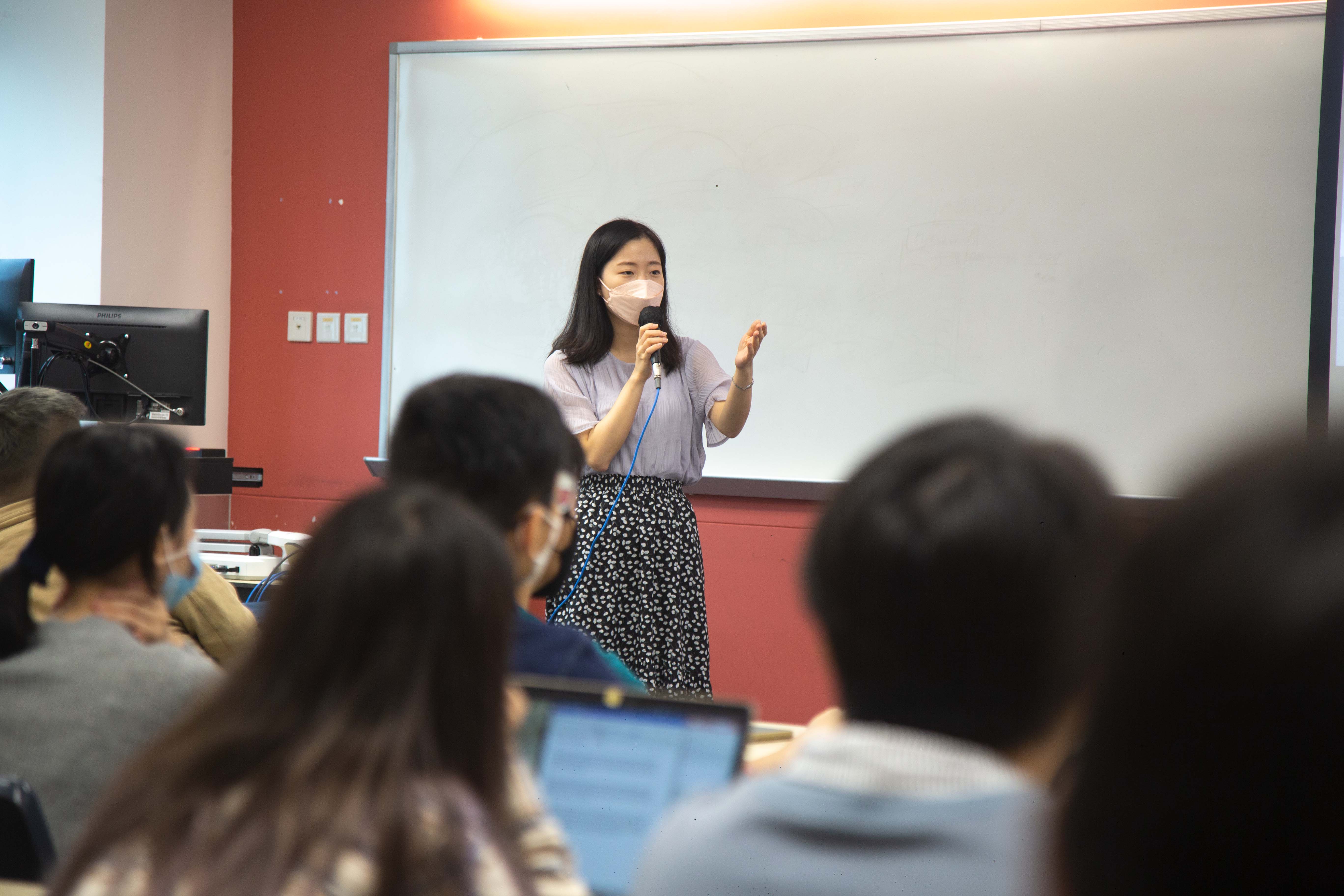 Photo2_A New Look at Research and Writing–– From the Online Novel Langya Bang