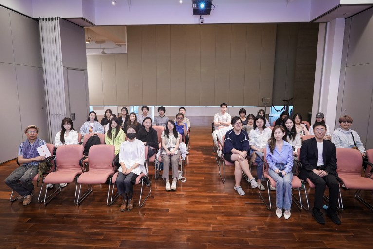 Guest lecture by Celia Ho from Para Site on 12 February 2025