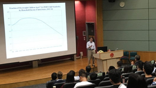 Distinguished Public Lecture by Prof. ROSENZWEIG on 4 December 2018