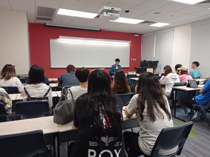 Poetry Reading with the young poet Eric Yip on 20 April 2023