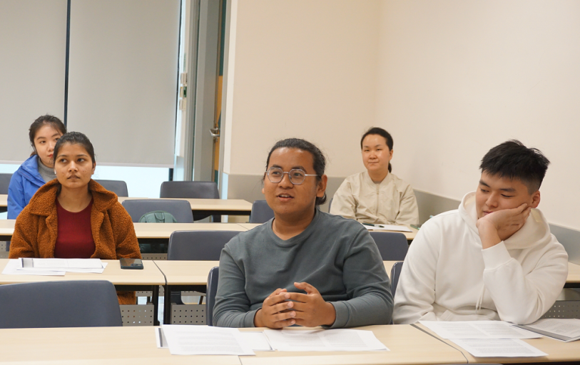 Creative Writing Workshops (fiction/poetry) by Dr. Jennifer Wong on 13 & 17 March 2023