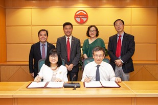A five-year partnership agreement signed between Department of Applied Psychology, Lingnan University and School of Psychology, Sun Yat-Sen University on 4 December to promote collaboration on academic and scientific exchange 