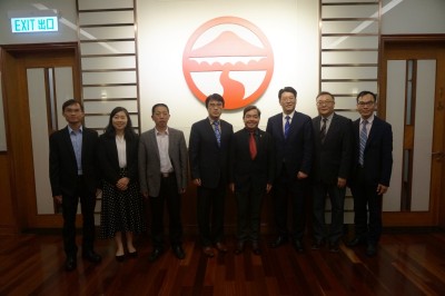 Professor Joshua K. Mok, Vice-President of Lingnan University, led the members from the University to meet with the delegation from Lingnan Normal University.