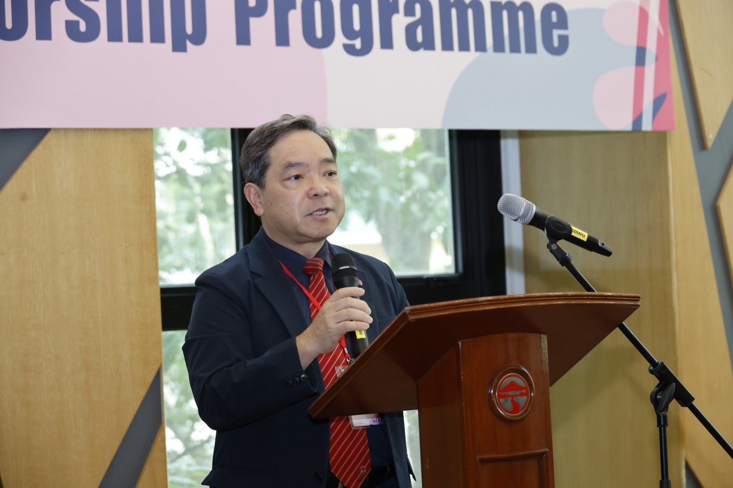 Postgraduate Mentorship Programme paves career paths for young Lingnan graduates