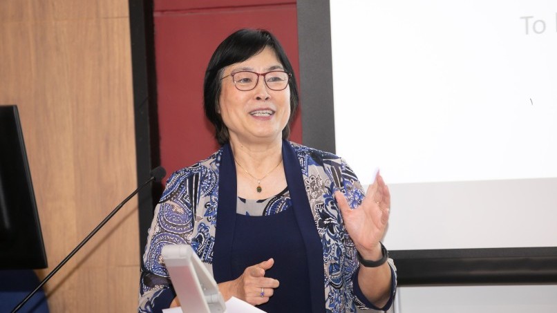 Lingnan Fellow Prof Zhou Min gives Distinguished Lecture on Chinatown’s ethnic implication