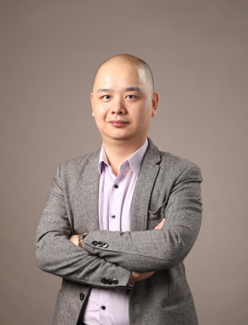 Prof Xie Haoran, Associate Professor and Head of the Department of Computing and Decision Sciences