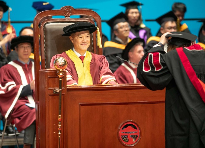 Lingnan University holds its 55th Congregation, with Council Chairman Mr Andrew Yao Cho-fai presiding.