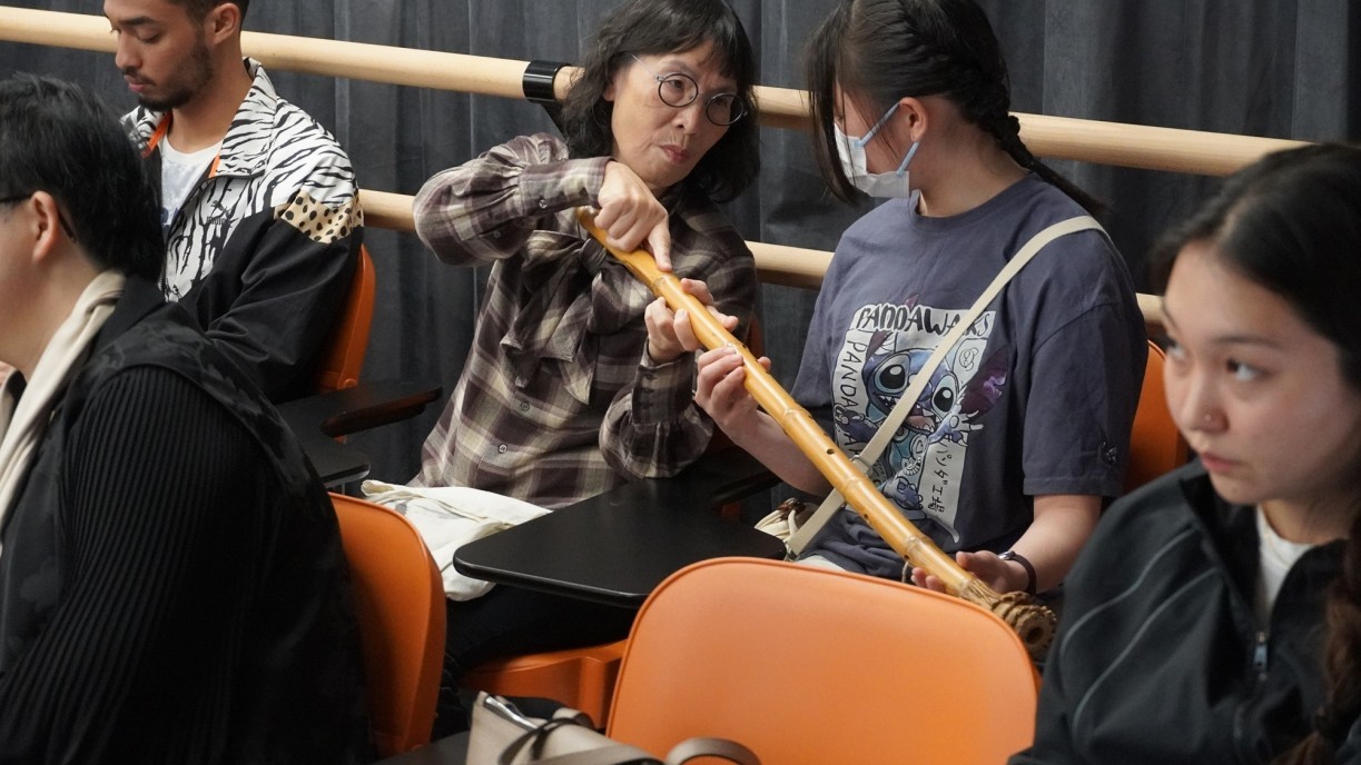 The seminar deepens students' understanding of Chinese musical instruments, and the students expressed that they benefited greatly.