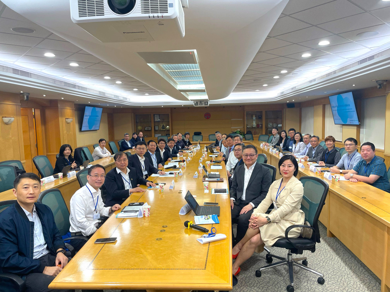 The Expert Report on the Fifth National Assessment Report on Climate Change Hong Kong and Macao Special Report, co-hosted by Lingnan University on the Lingnan campus.