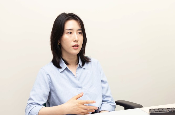 欧阳讲授阐述获奖研究的创新之处。