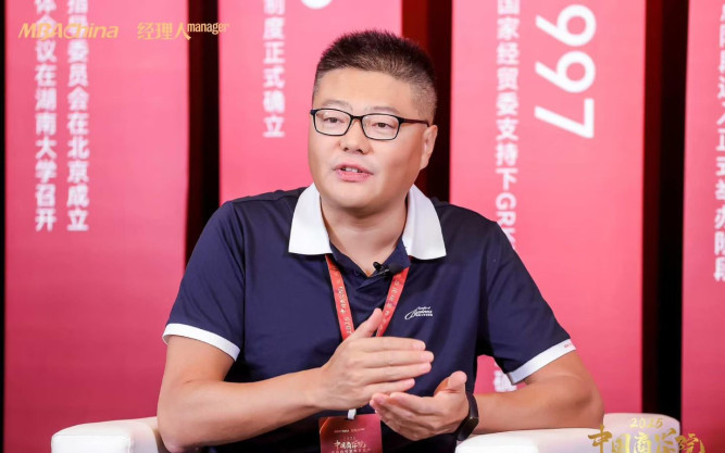 Prof Rain Li Qingyun explains the principal features of Lingnan University’s flagship DBA in GDEG Programme during the interview.