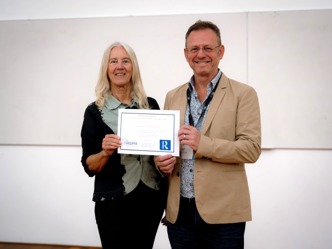 Prof Richard M. Walker (right) receives the Routledge Lifetime Achievement Award.