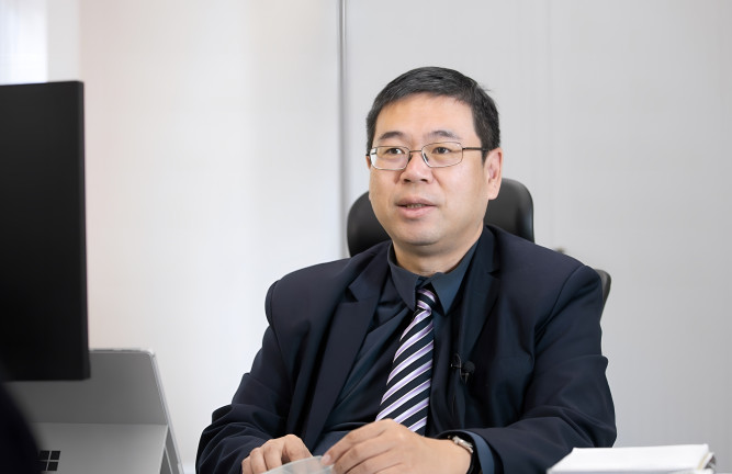 嶺大伍絜宜跨學科學院院長及跨學科講座教授陳曦教授為論文的通訊作者之一。