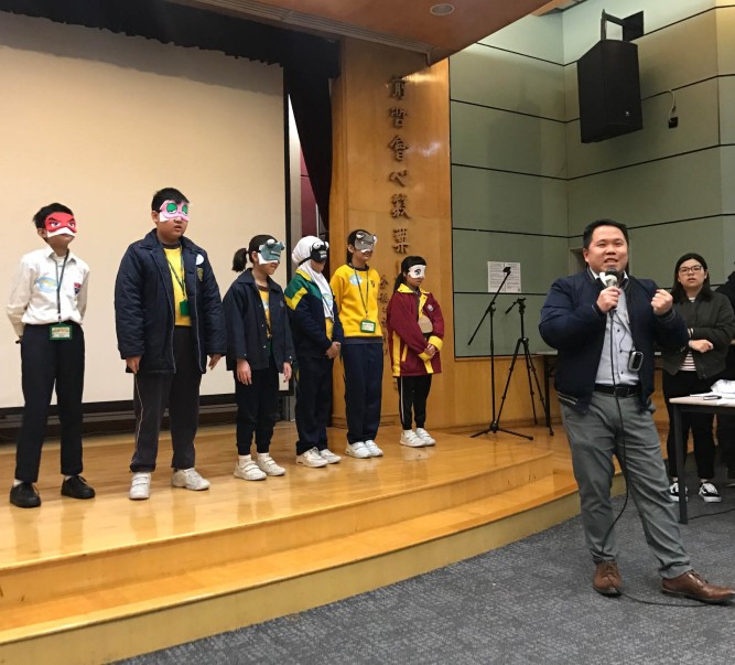 Tuen Mun primary school students experience university life at Lingnan