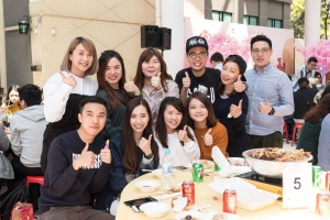 Alumni celebrate the New Year with big bowl feast