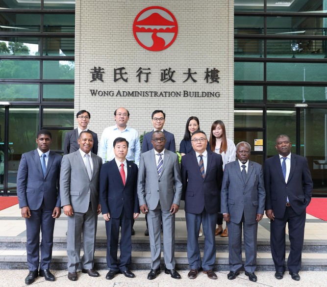 Angola Ambassador to China and Consul General in Hong Kong visit Lingnan University