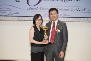 Lingnan University awards staff members for their outstanding teaching and service performance