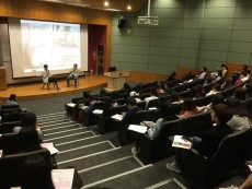 Screening of centenarian's documentary brings reflection on aging society
