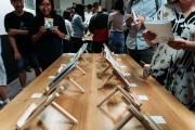 「畫中有話」展覽結束 同學分享藝術家導師李香蘭「金句」