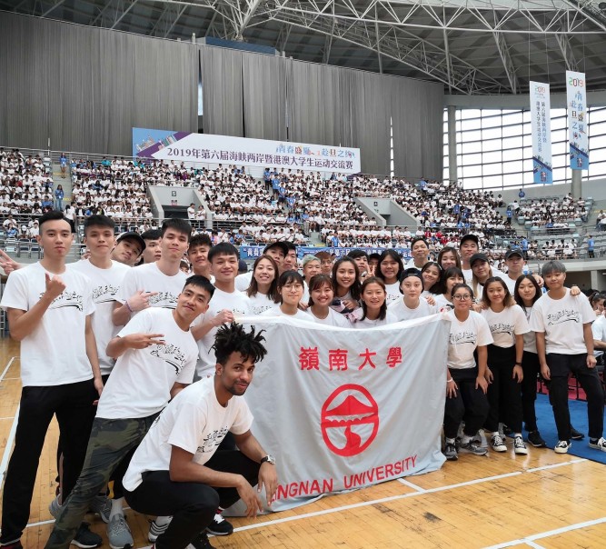 Men’s football and basketball teams shine in Cross-Strait exchange tournaments
