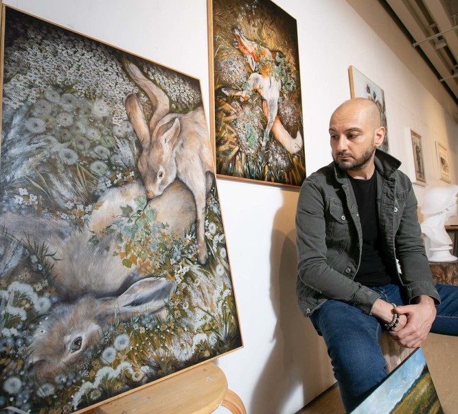 Artist-in-residence Nunzio Paci’s works on campus