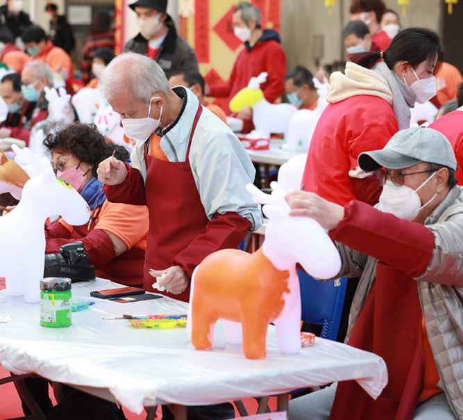 LU’s Age-friendly CNY Mass Painting Event sets new Guinness World Record in colouring Drago Cavallo