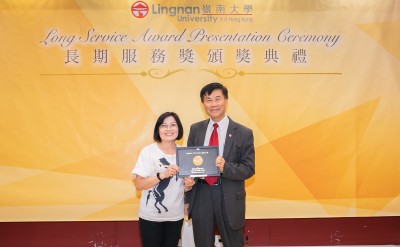 Thirty Lingnan staff received Long Service Award