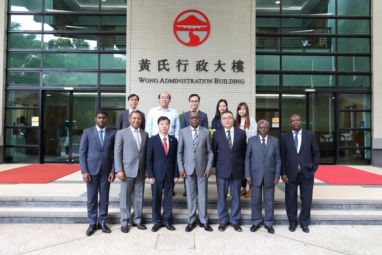 Angola Ambassador to China and Consul General in Hong Kong visit Lingnan University