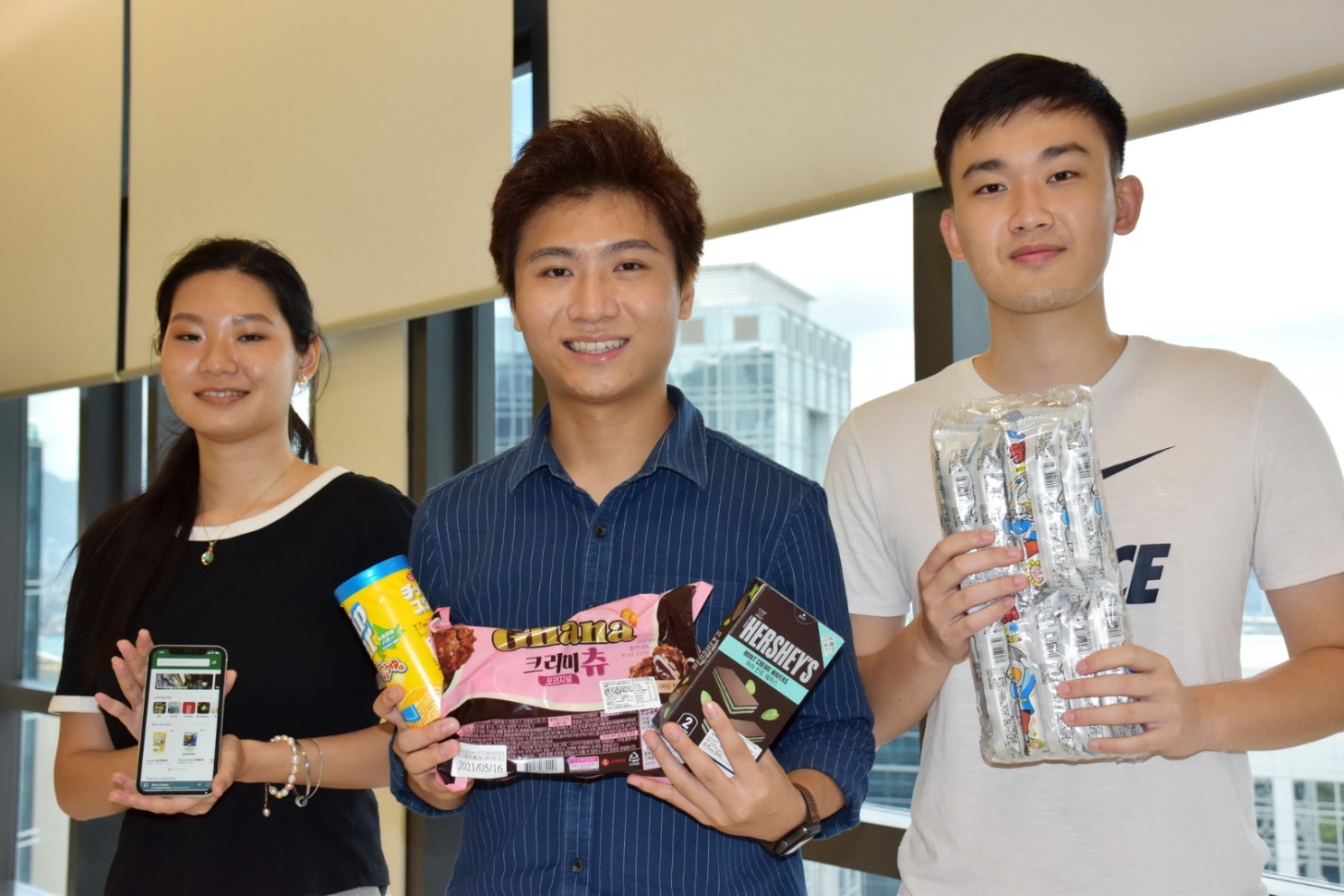 岭大创业家凭创新自动售货机於Hong Kong Techathon 2022获奖
