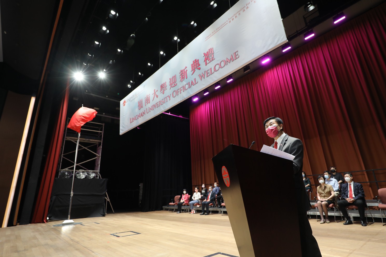Lingnan freshmen encouraged to develop ‘4Cs’ in orientation