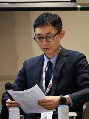 Dr. Hang XIAO (Moderator)
