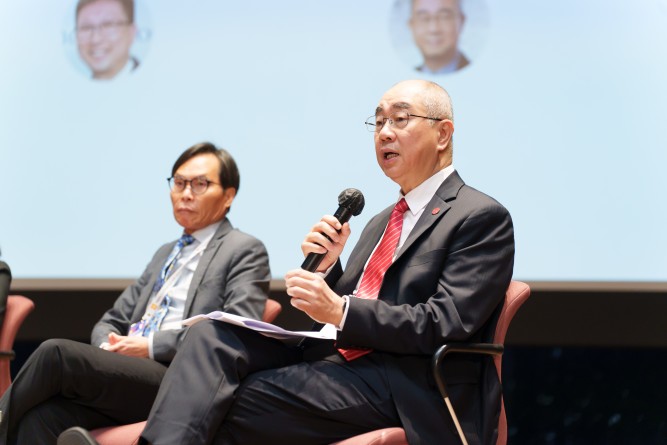 Prof Raymond Hon-fu Chan, Vice-President (Academics) cum Provost Chair Professor of Scientific Computing, Lingnan University (Right)