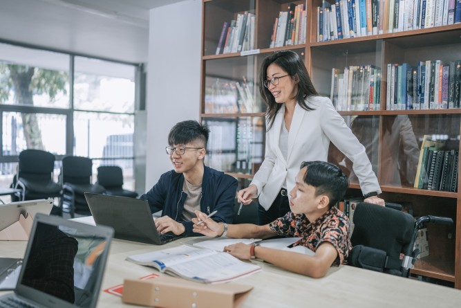 Lingnan’s Focus on Quality Education and Research 