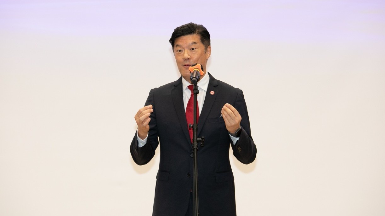 校董會主席姚祖輝先生致歡迎辭時表示,嶺大設立數據科學學院正好抓緊了數碼時代下的發展機遇。