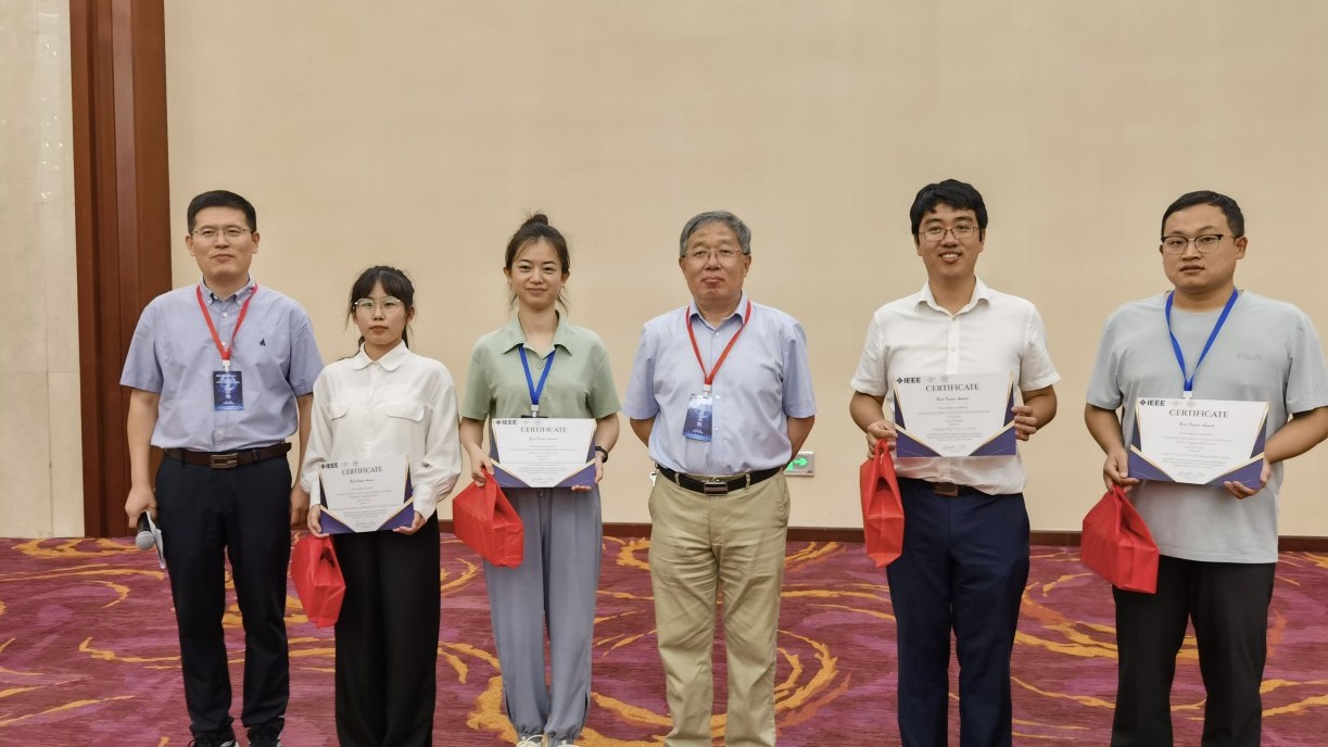 Prof Tang Xiaopeng (2nd from the right), Assistant Professor of the Science Unit, wins the Best Paper Award at the IEEE-China Conference on System Simulation Technology and its Applications 2024.
