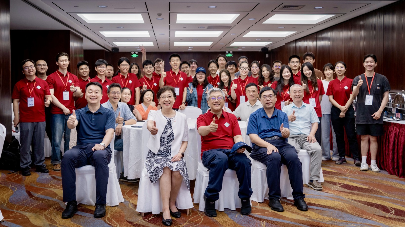The opening dinner with students from Lingnan and Peking Universities.