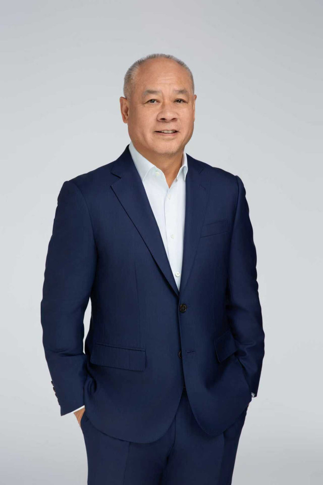 李寧博士。
