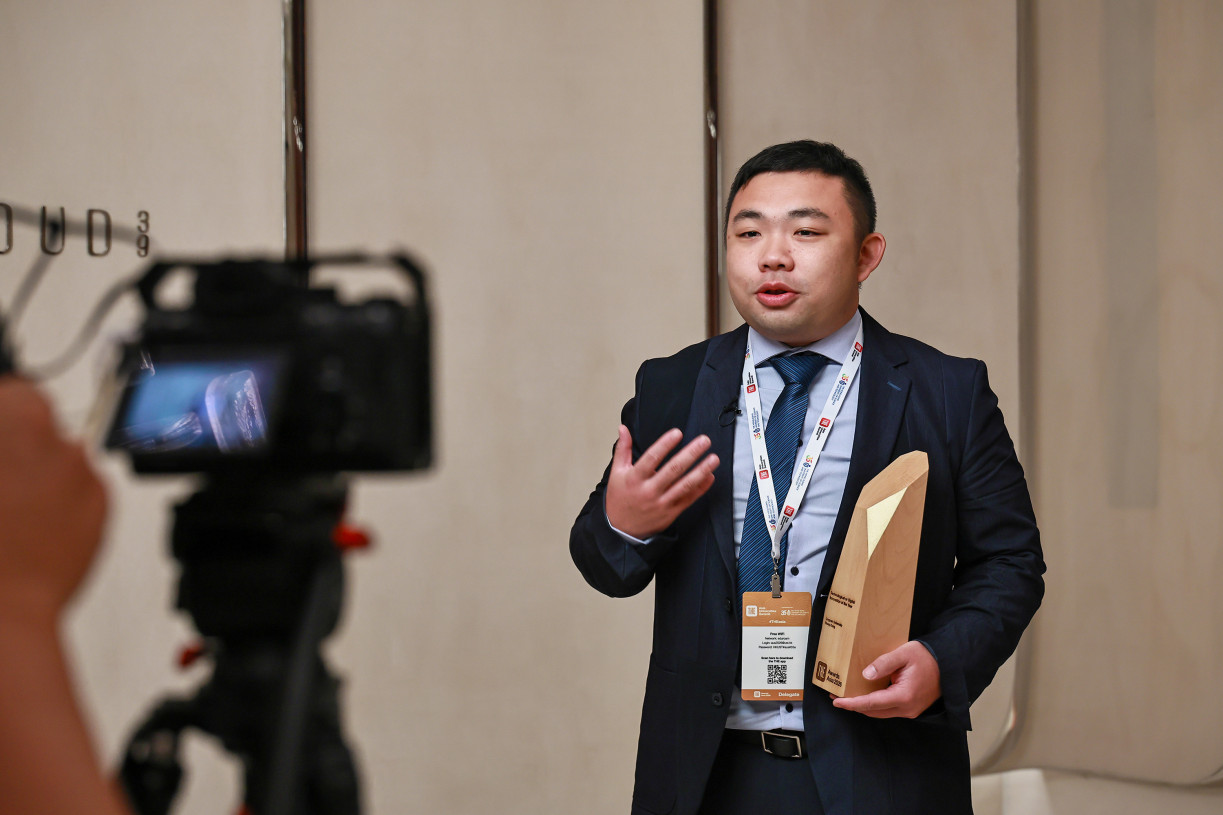简肇韬博士表示,能够凭借CineSim荣获「年度科技或数位创新奖」深感荣幸,并说:「此数码创新研发不仅提升学生的学习体验,更可透过互联网突破地域或设备限制,让全球学习者受惠。」