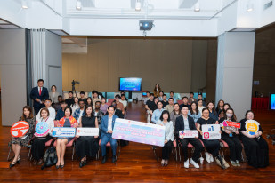Prof Song Yongduan speaks to about 50 faculty members and students at the final session of the A Personal Perspective on Doing Good Research Seminar Series for the 2025/26 academic year.