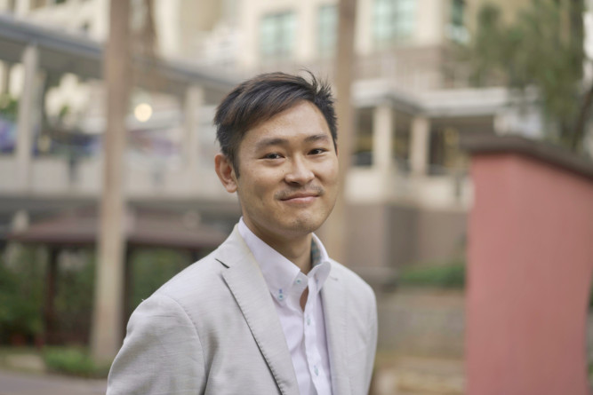 研究論文的主要和通訊作者、嶺大心理學系研究助理教授及職業及組織心理學碩士課程副主任林浩華教授。