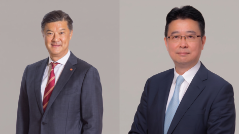 嶺大校董會主席姚祖輝議員及校長特別顧問（公共事務）劉智鵬議員獲頒授銀紫荊星章