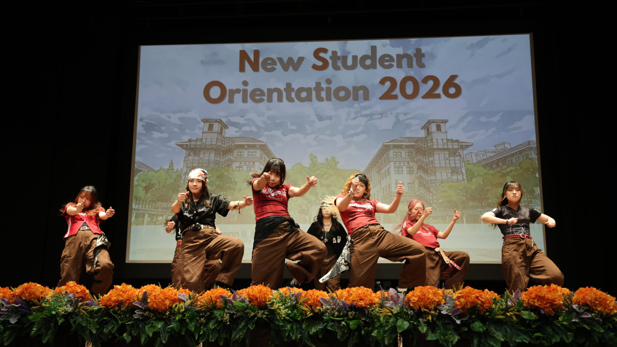 After several specialist sessions, the finale features performances by the Dancing and Music Societies, sparkling with youthful campus vigour and opening the curtain on a vibrant university life.