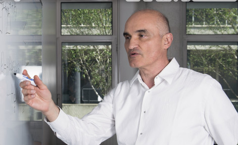 嶺大AI及電腦視覺領域國際頂尖學者Jean-Michel Morel教授 當選盧森堡科學與藝術院外籍院士 數學研究成果應用於逾7億部手機相機及地球觀測衛星