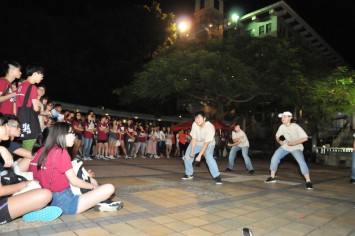 Lingnan University organised the Campus Life Carnival during the Orientation. Different student societies showed case to the freshmen in the Carnival.