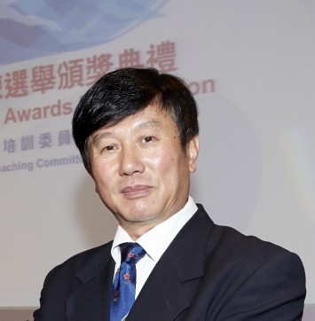 沈金康先生