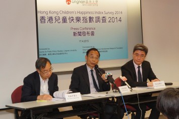 Dr Patrick Ip Pak-keung, Chairman of the Hong Kong Early Childhood Development Research Foundation (right), Dr Chow Chun-bong, Vice Chairman of the Foundation (left) attend the press conference together with Prof Ho.