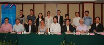 Representatives of Lingnan University including Prof Joshua Mok Ka-ho (front row, 3rd from left), Prof Alfred Chan Cheung-ming (front row, 3rd from right) and Prof Esra Burak Ho (back row, 4th from left) attended the international symposium on “Managing Rapid Social and Economic Changes: International Responses and Urban Governance”.