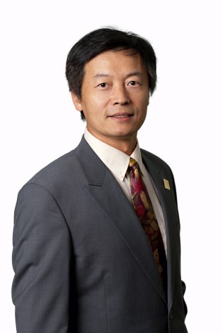 秦泗釗教授