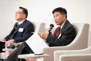 嶺南大學校長鄭國漢教授參與「校長對話」環節的討論。